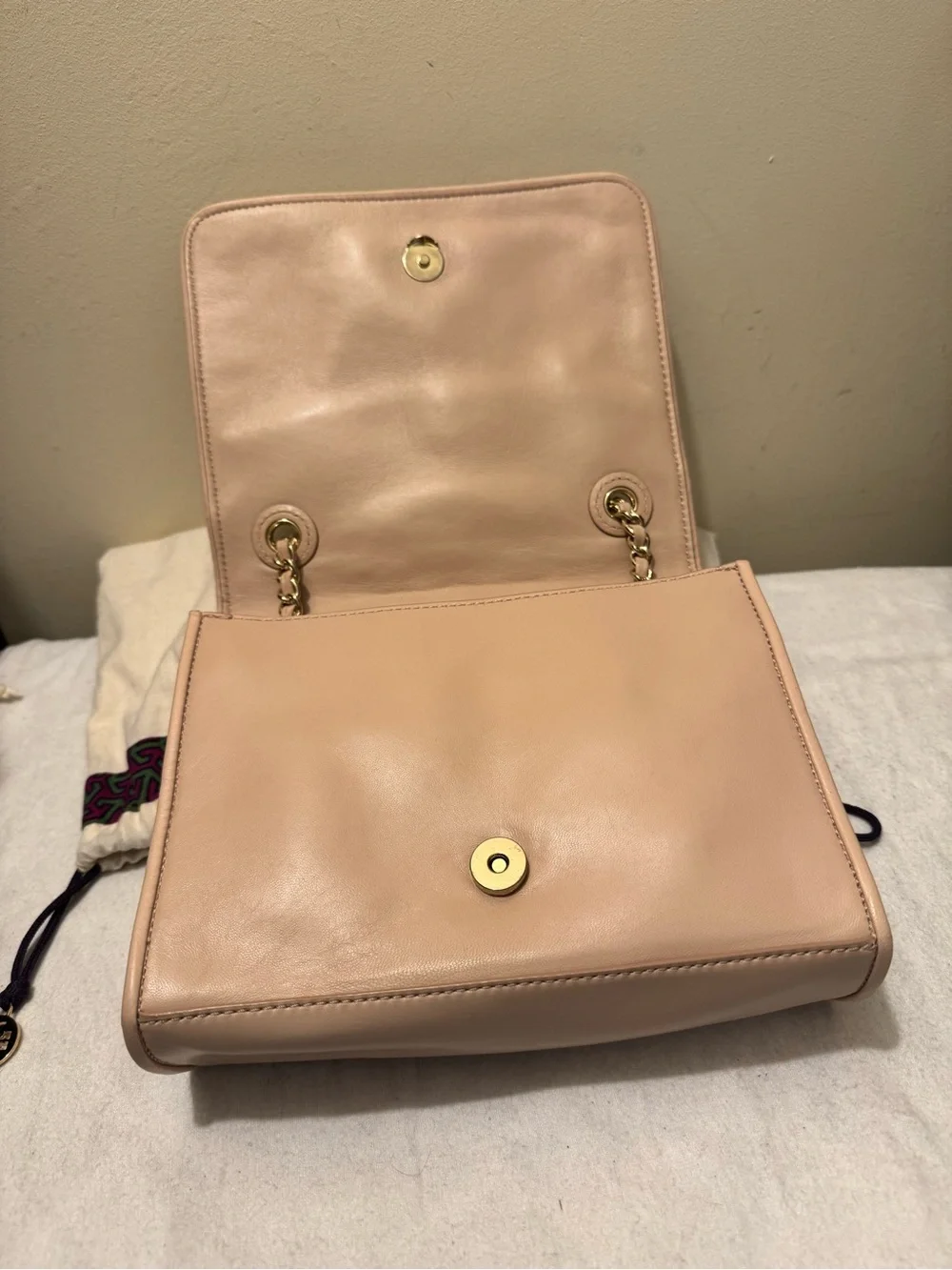 PRE-LOVED Tory Burch Fleming Quilted Leather Medium Convertible Shoulder Bag